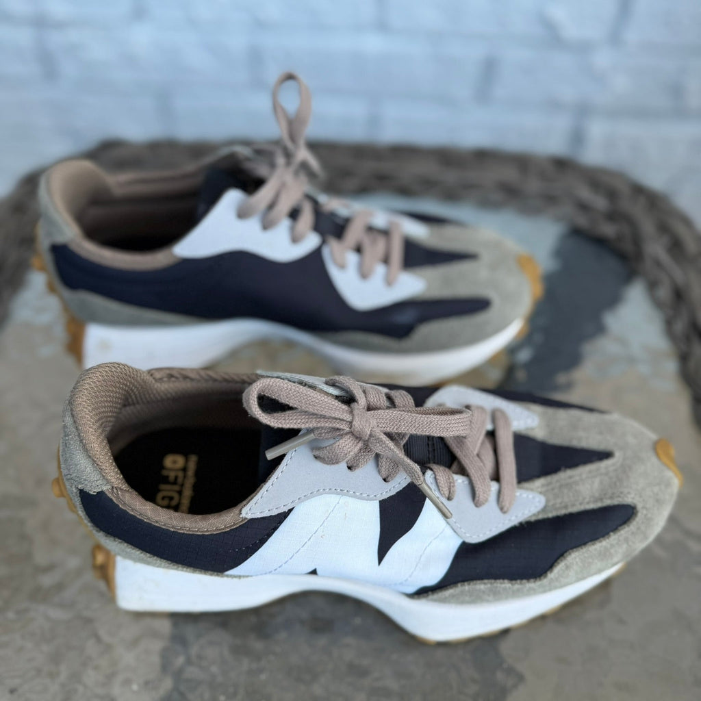 New Balance x Figs 327 Sneaker Size 7.5