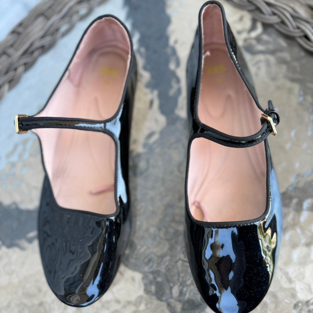 Zara Black Patent Mary Janes Size 38 (7.5)