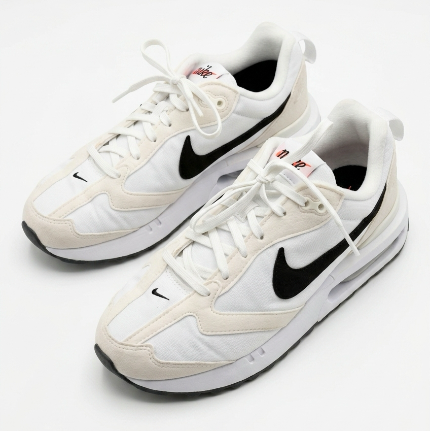 Nike Air Max Dawn White Black Size 7.5
