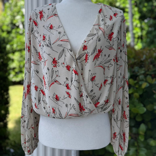 ASTR The Label Pleated Floral Wrap Top – Deep V-Neck, Long Sleeve, Size M