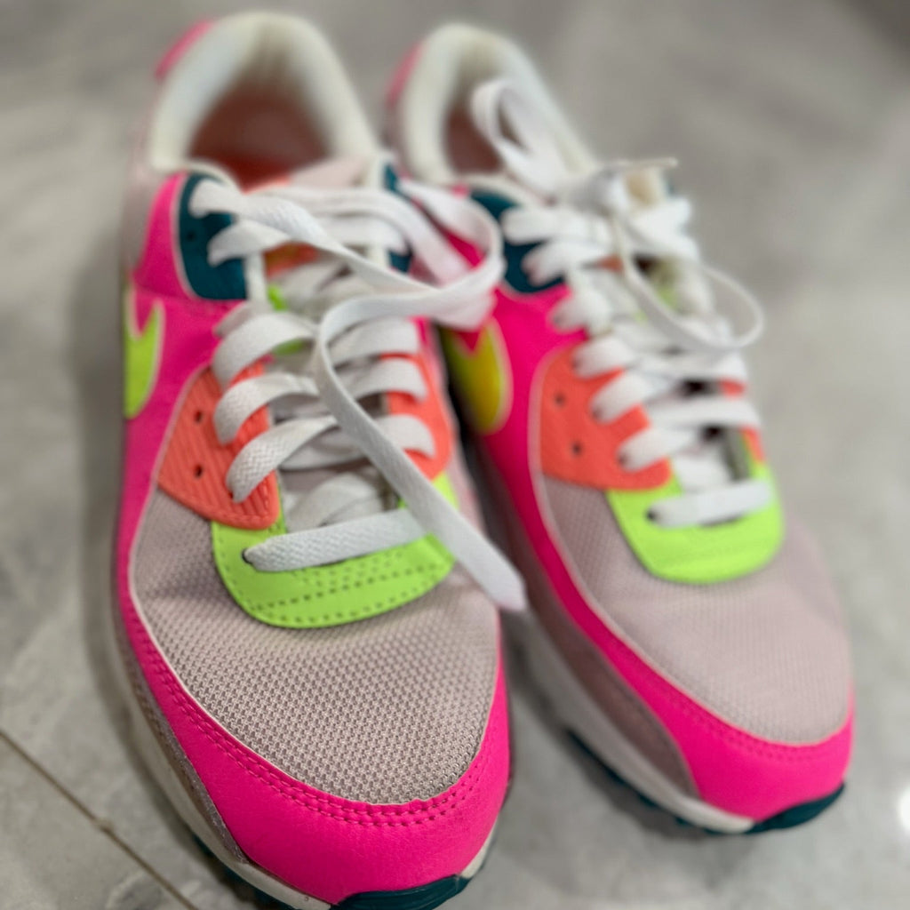 Nike Air Max 90 Sneakers Size 8.5