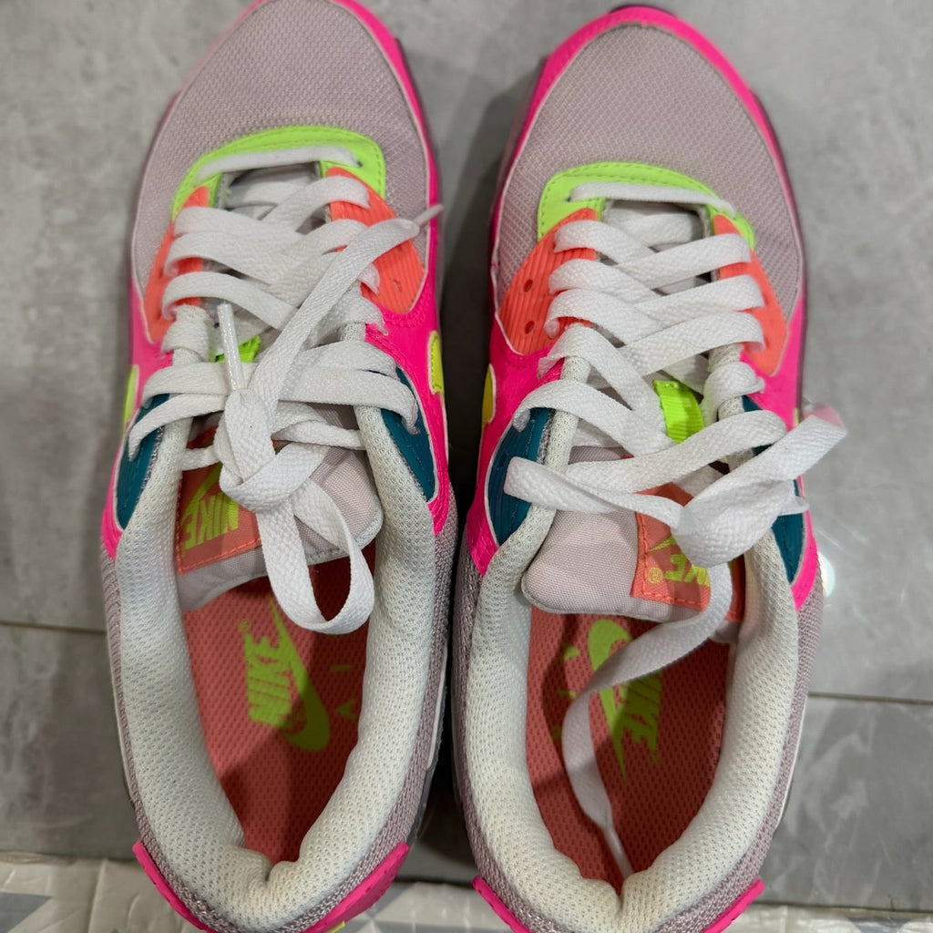 Nike Air Max 90 Sneakers Size 8.5