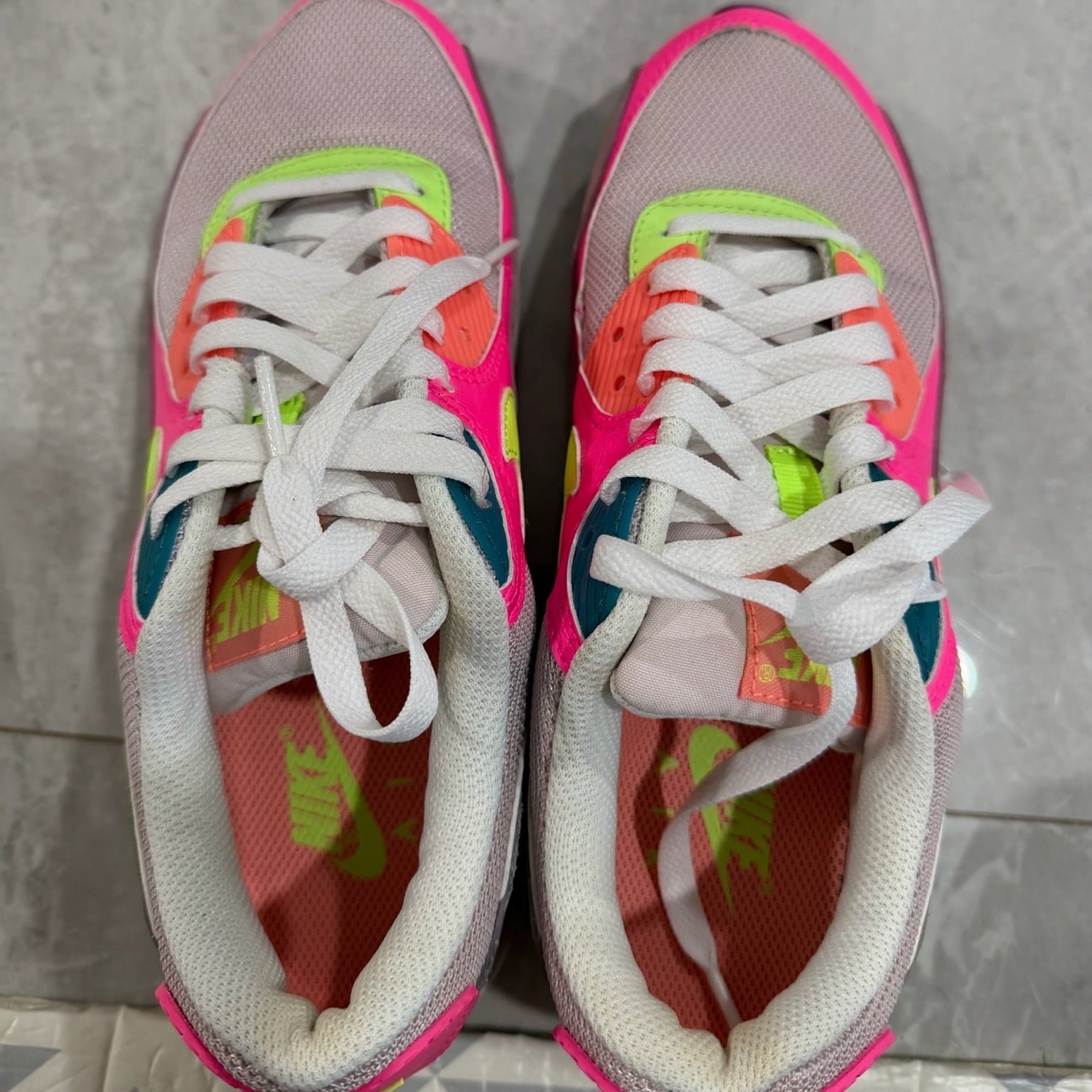 Nike Air Max 90 Sneakers Size 8.5