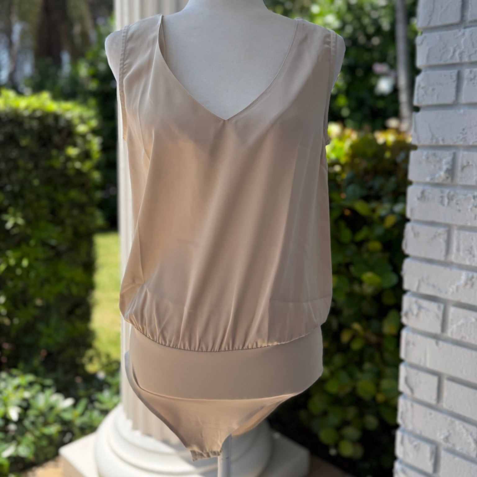 Mangopop Sleeveless V-Neck Bodysuit (2 Colors)-Size Small