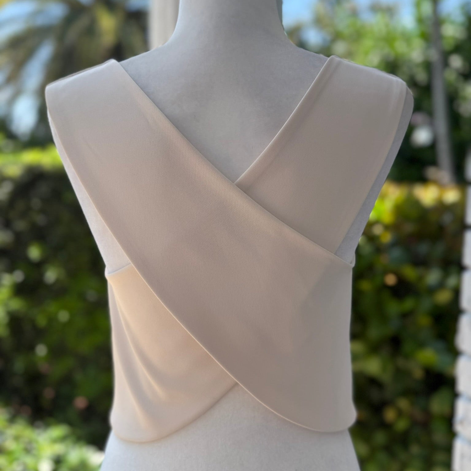Access Fashion Cross-Back Ivory Tailored Vest Size Small