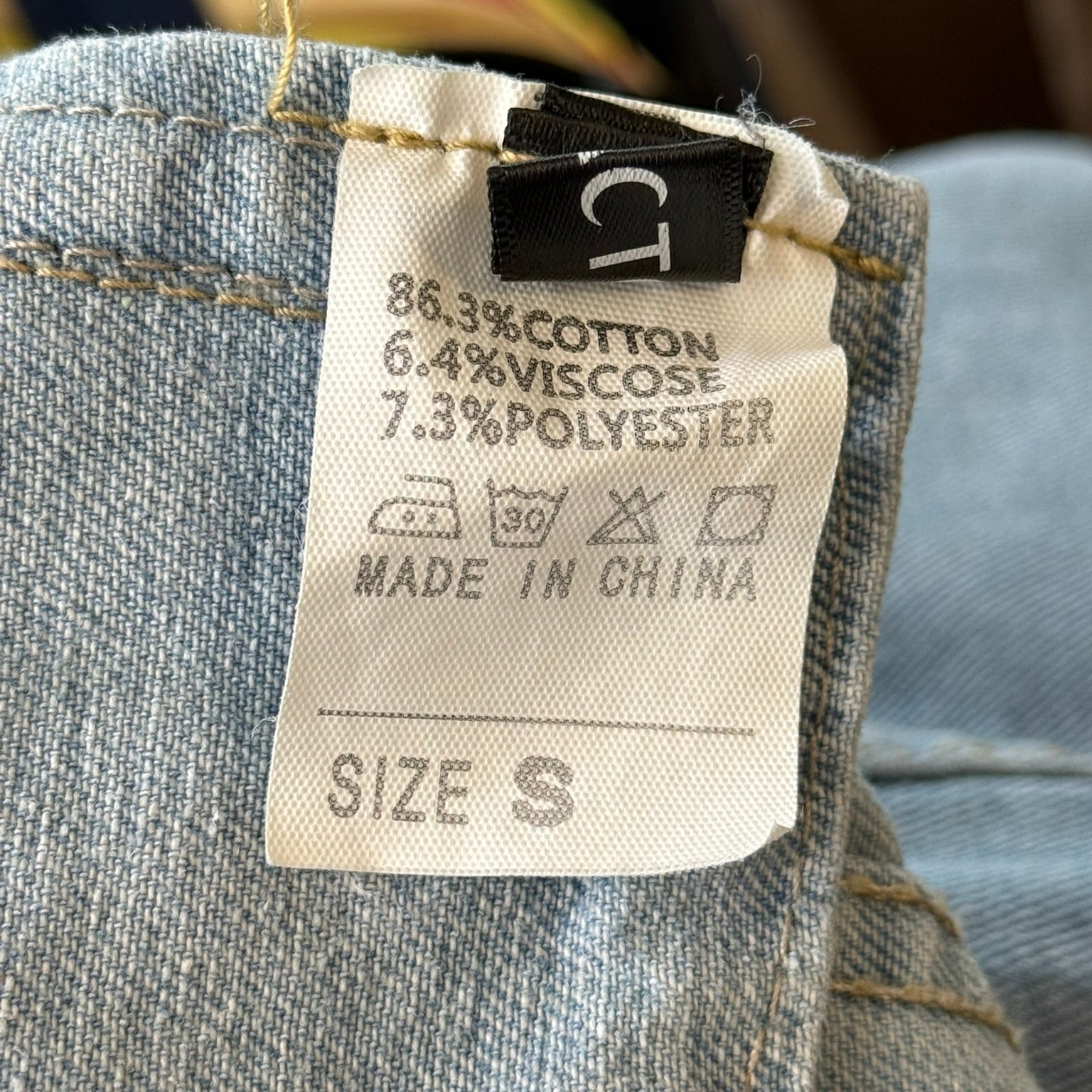 Scacto Sleeveless Denim Jacket and Cut out Pants Set Size Small