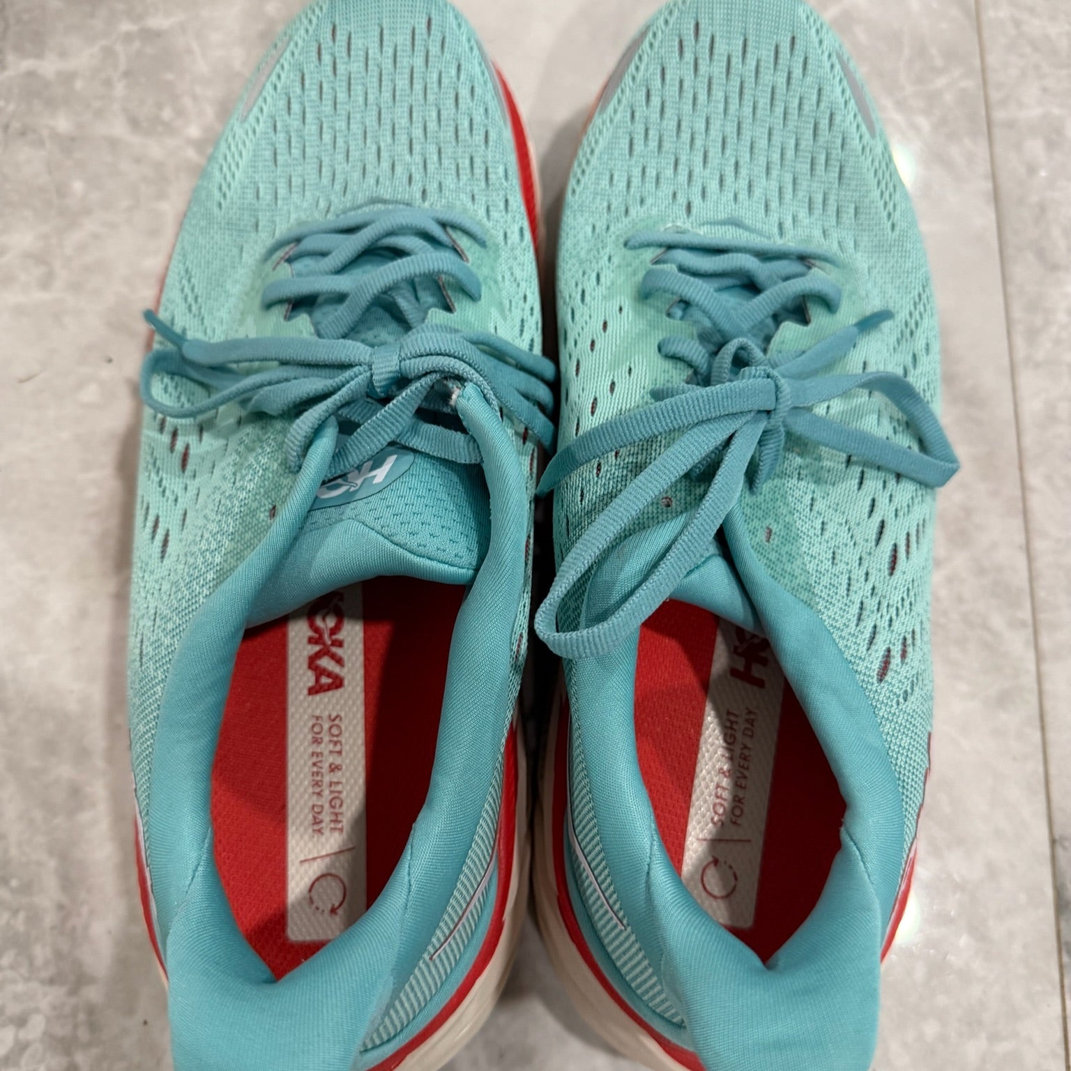 Hoka Clifton 8 Running Shoes Size 8.5