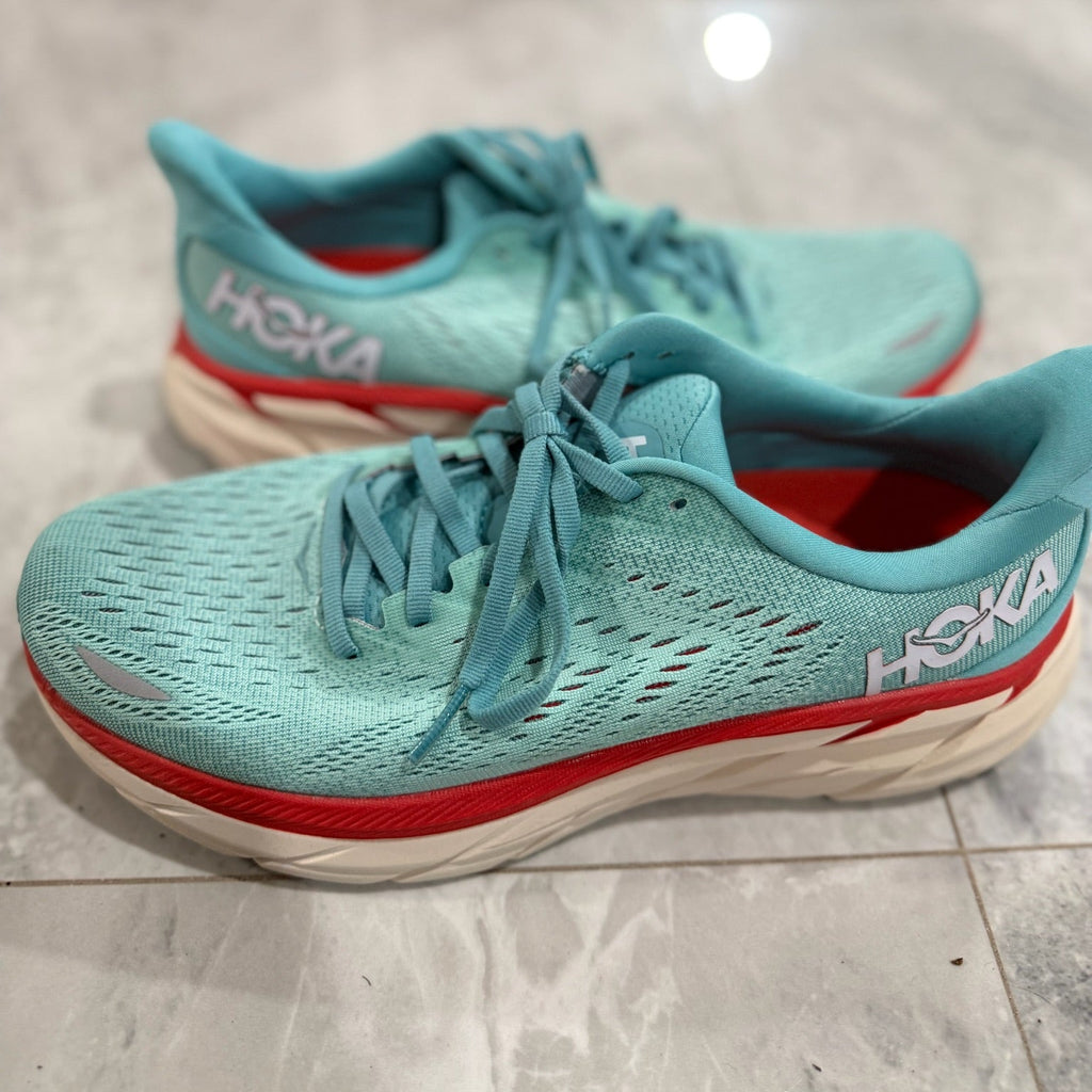 Hoka Clifton 8 Running Shoes Size 8.5