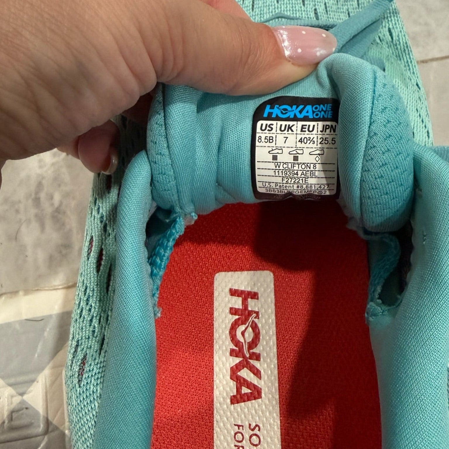 Hoka Clifton 8 Running Shoes Size 8.5