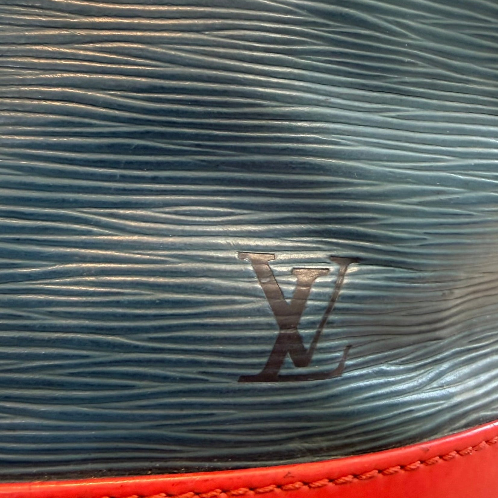 Louis Vuitton Epi Leather Noe Bucket Bag
