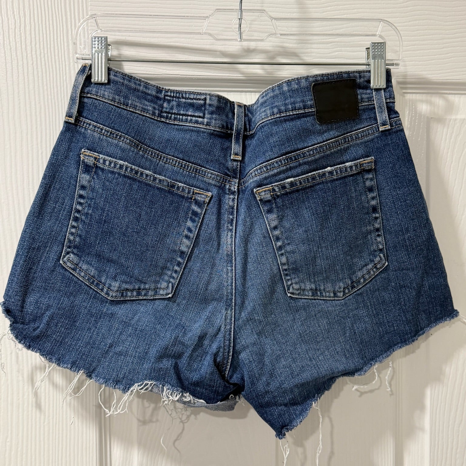 AG Adriano Goldschmied Hailey Cutoff Shorts – Raw Hem, Size 26