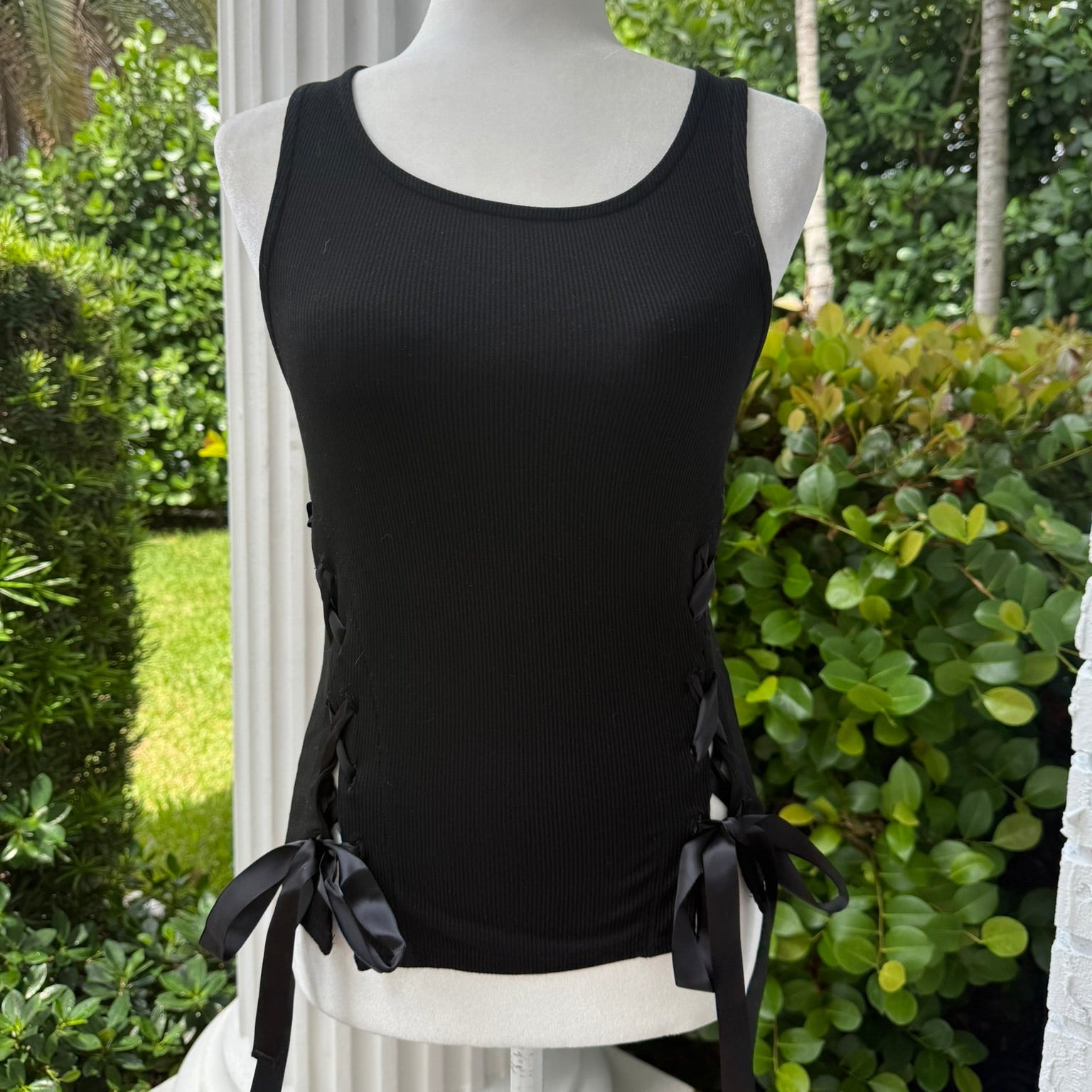 Illa La Ribbed Lace-Up Tank Size Medium