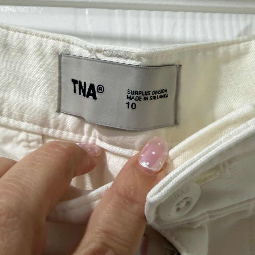 Aritzia TNA Surplus Division Cream Cargo Skirt Size 10