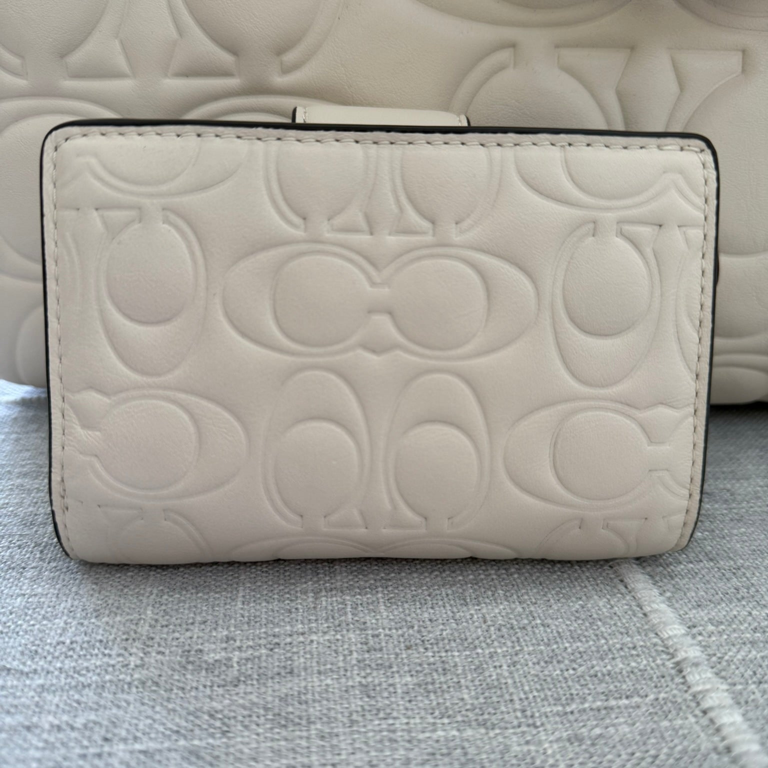 Coach Medium Corner Zip Wallet