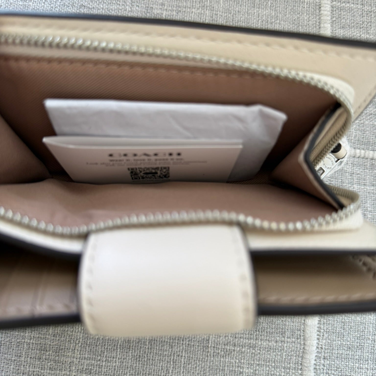 Coach Medium Corner Zip Wallet