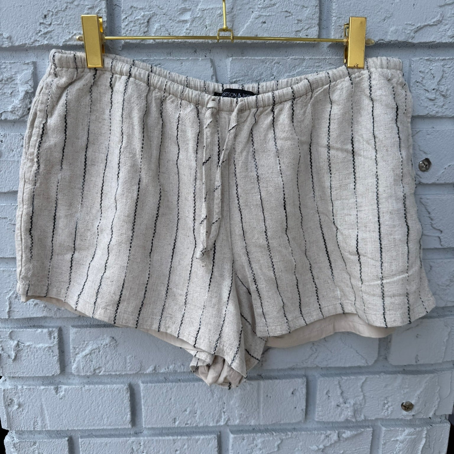 Robertson & Rodeo Striped Linen-Blend Shorts Size Medium