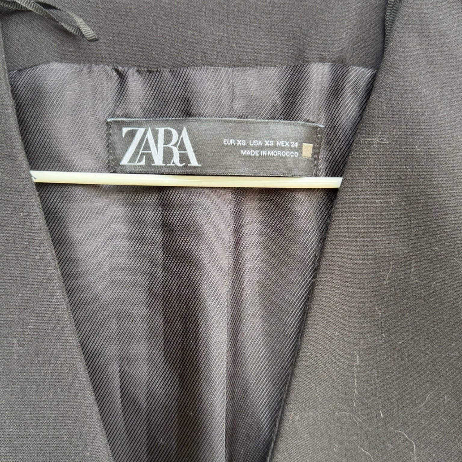 Zara Classic Black Tailored Suit Vest Size XS | Sleeveless Button-Front Waistcoat