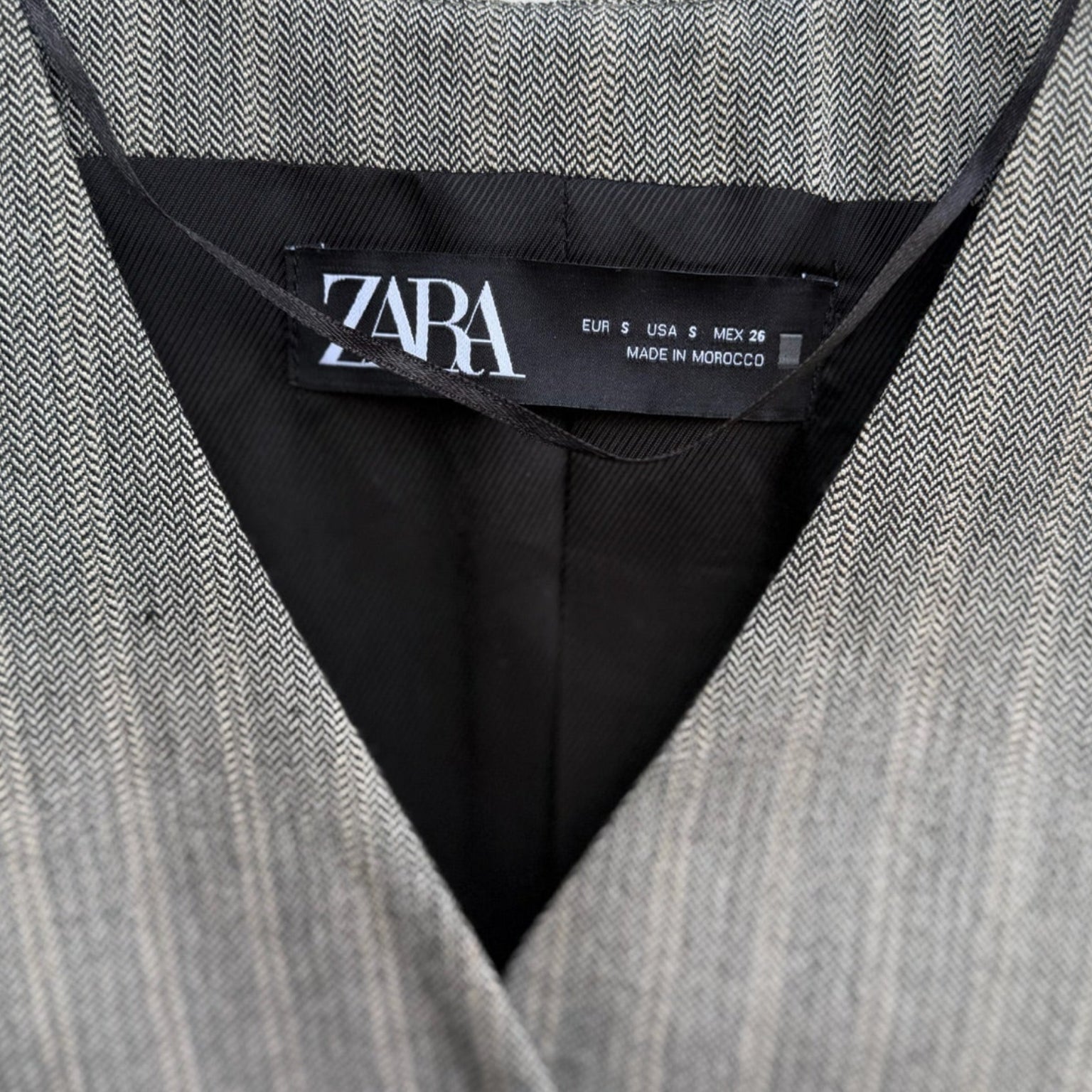 Zara Herringbone Tailored Waistcoat Size S | Gray Button-Front Vest
