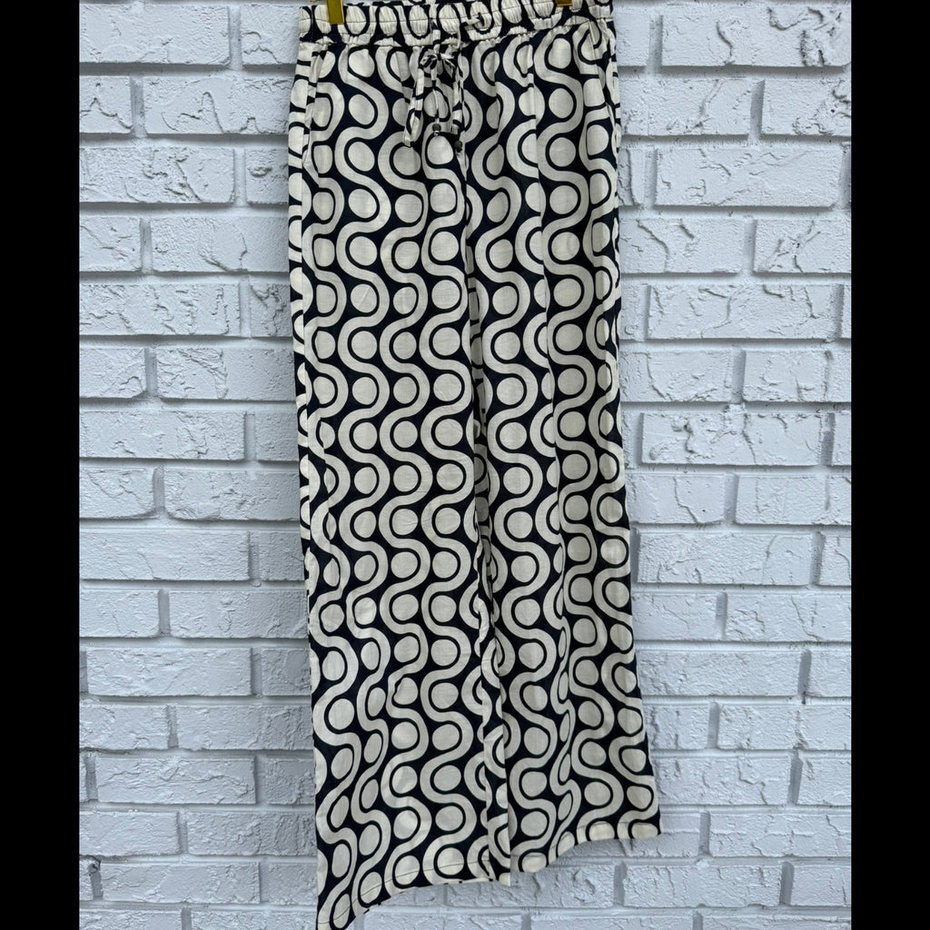 Zara Graphic Print Coordinated Set Size Small