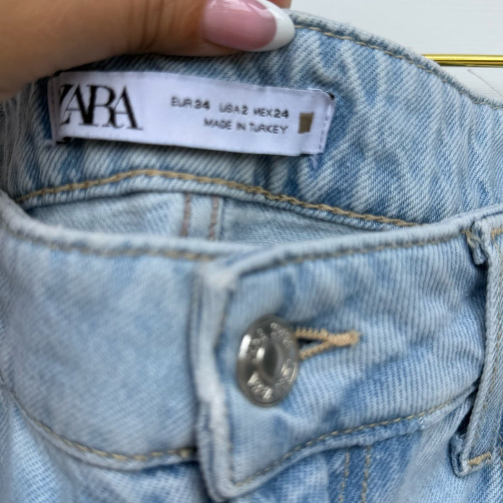 Zara Light Wash Wide Leg Jeans Size 2 | Women's High-Rise Denim