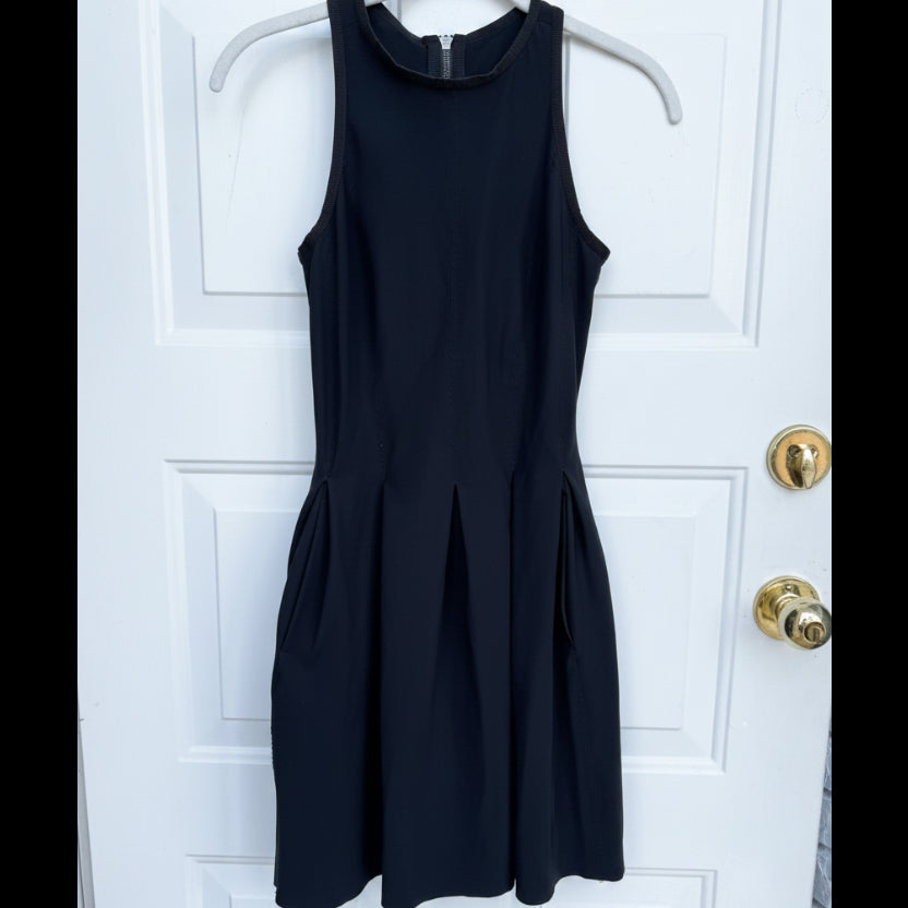 Lululemon Here To There Dress Size 6- Black