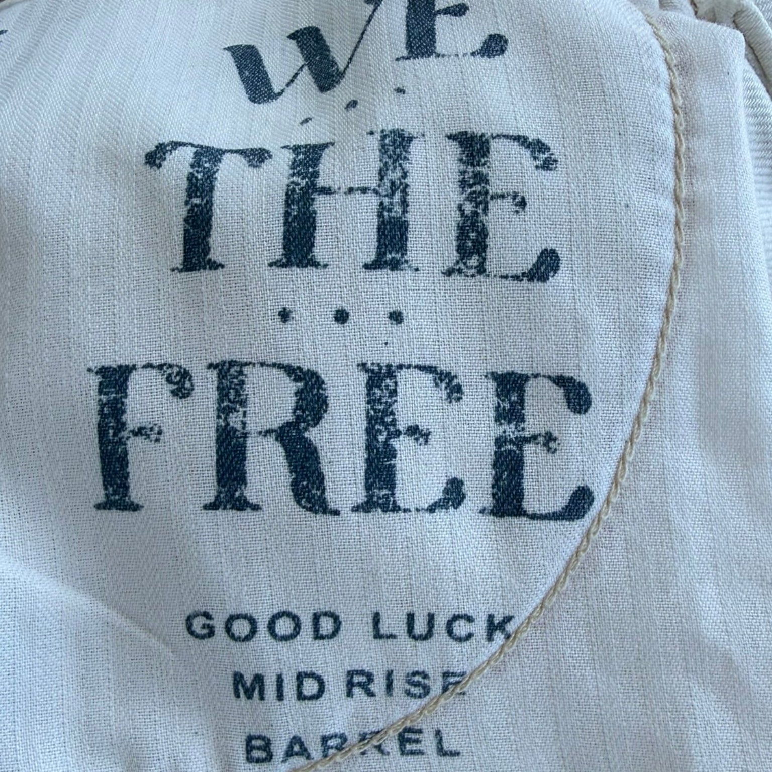 We The Free Good Luck Mid Rise Barrel Jeans Size 26