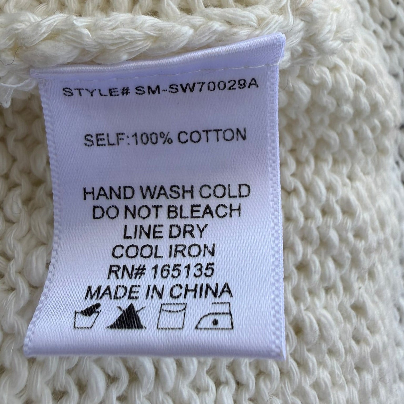 Sky to Moon Gina Sleeveless Knit Top Black Size Medium