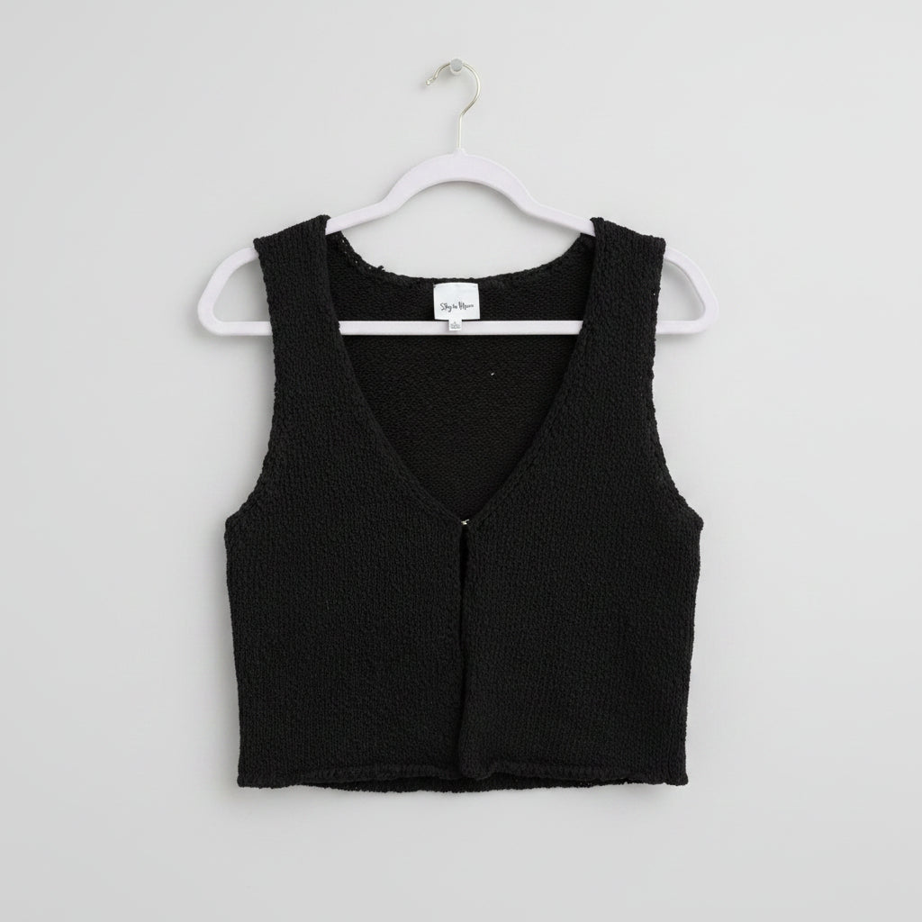 Sky to Moon Gina Sleeveless Knit Top Black Size Large
