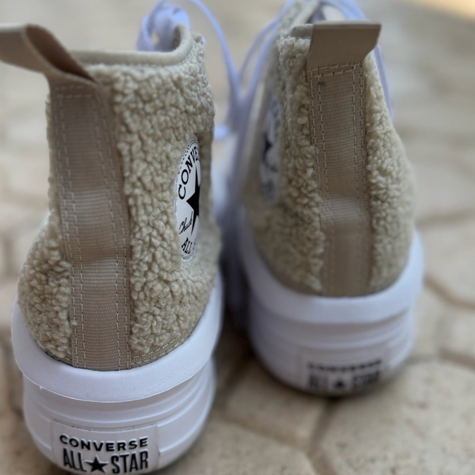 Converse Chuck Taylor All Star Move Platform Sherpa High Top Sneakers Size Kids 5.5/Women's 7