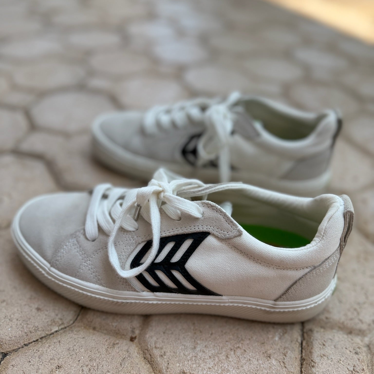 Cariuma OCA Low Off-White Sneakers Size 7.5 | Women's Canvas Sneakers