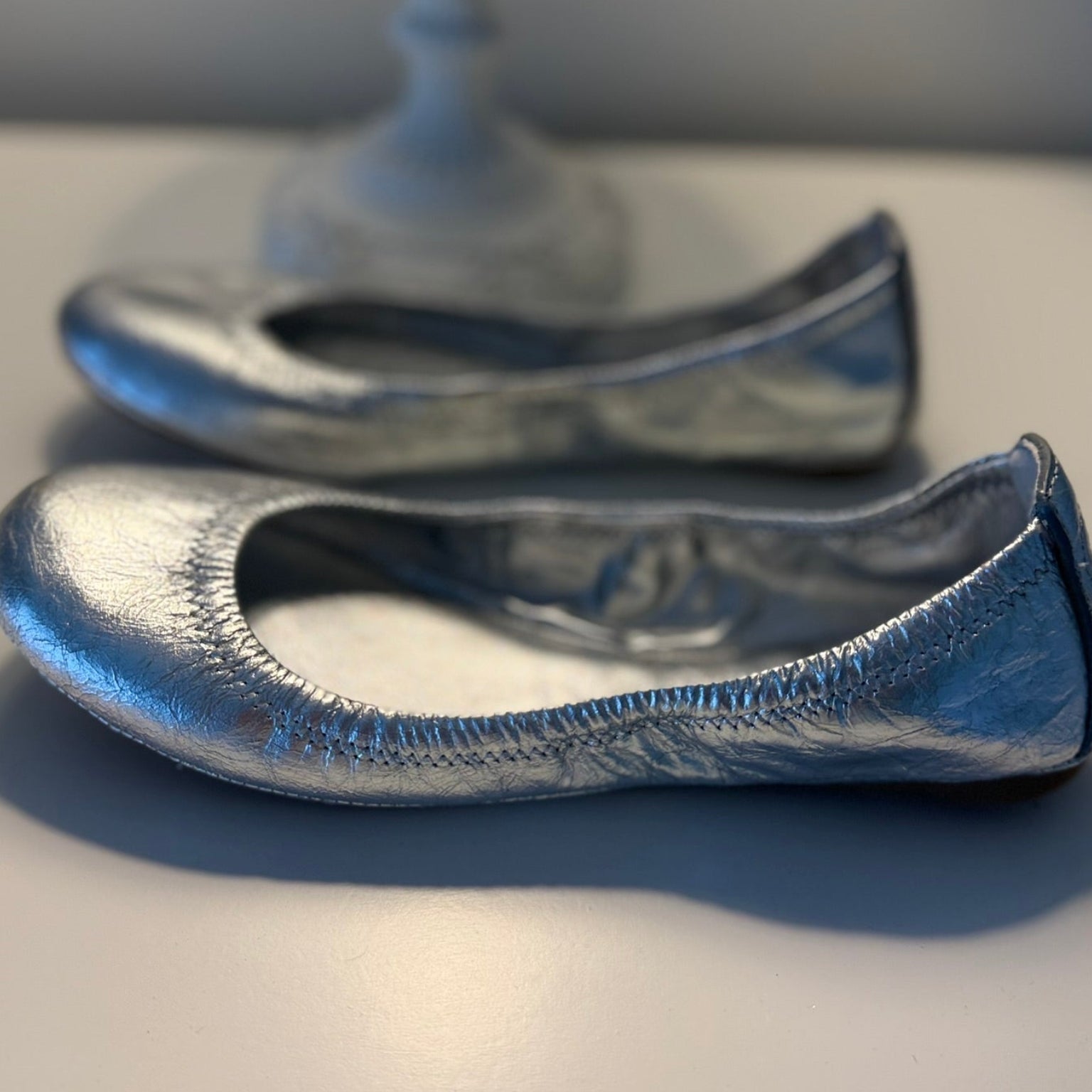 Tory Burch Metallic Silver Leather Ballet Flats Size 7 | Designer Slip-On Shoes