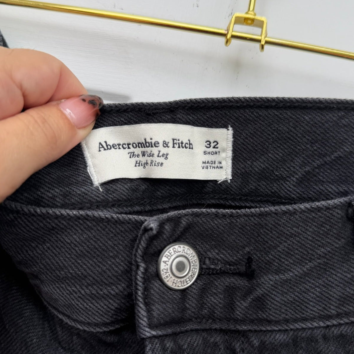 Abercrombie & Fitch The Wide Leg High Rise Jeans Size 32 Short