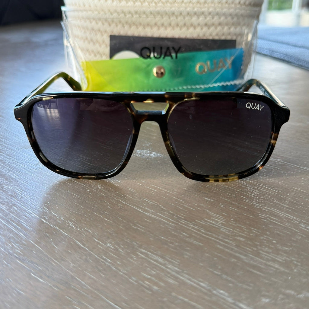 Quay On the Fly Tortoise Frame / Smoke Polarized Lens