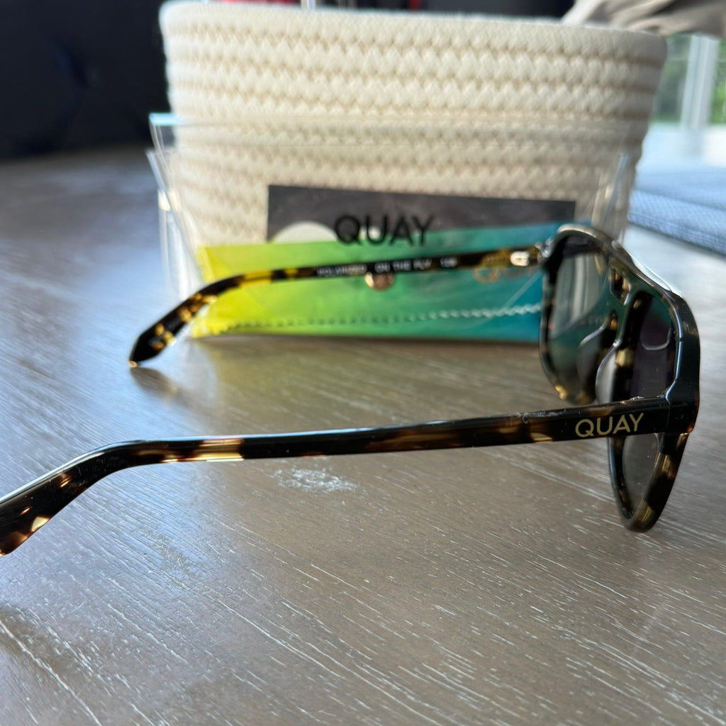 Quay On the Fly Tortoise Frame / Smoke Polarized Lens