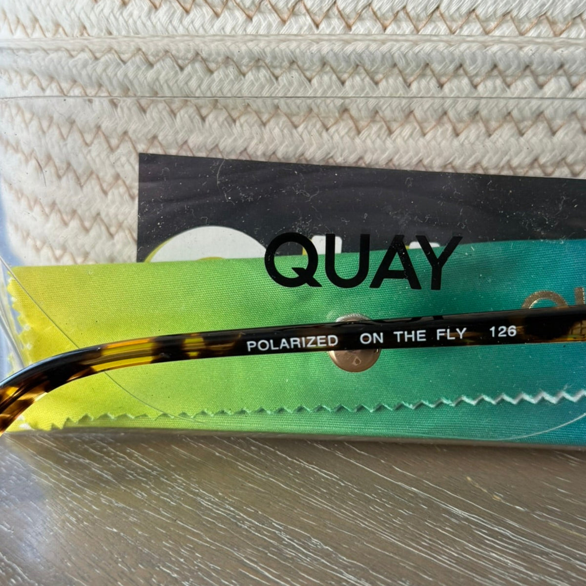 Quay On the Fly Tortoise Frame / Smoke Polarized Lens