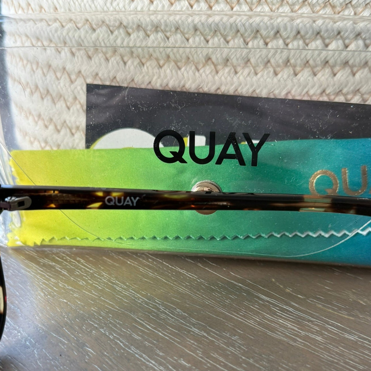 Quay On the Fly Tortoise Frame / Smoke Polarized Lens