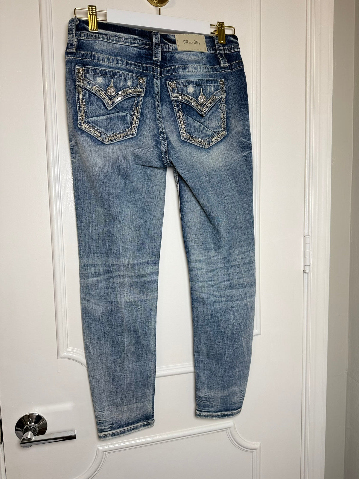 Miss Me Mid-Rise Skinny Jeans Size 27