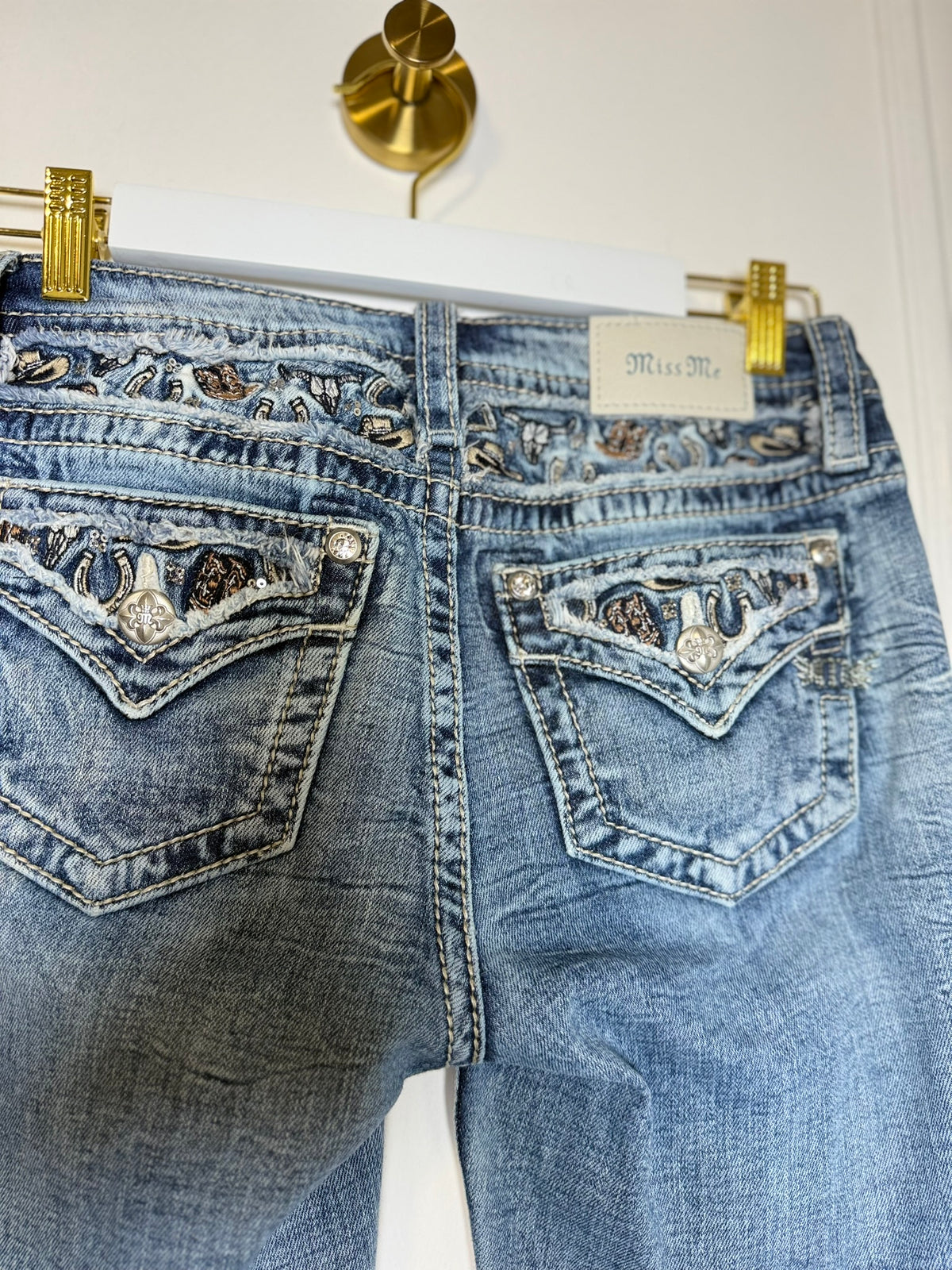 Miss Me Mid-Rise Tailored Bootcut Jeans Size 27