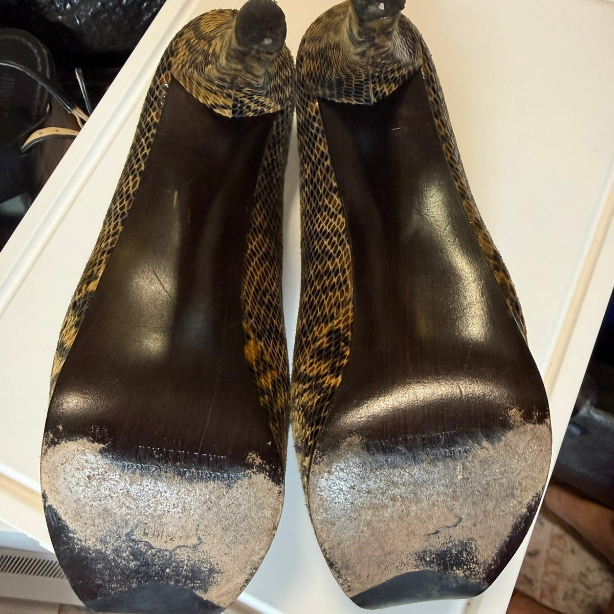 Stuart Weitzman Python Print Peep Toes Heels Size 7.5