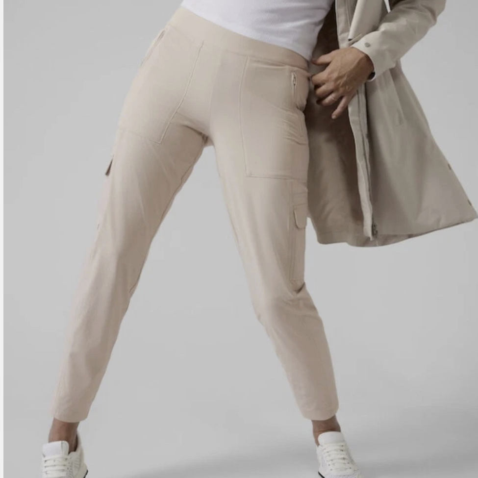 ATHLETA Chelsea Cargo Lined Pant Size 10