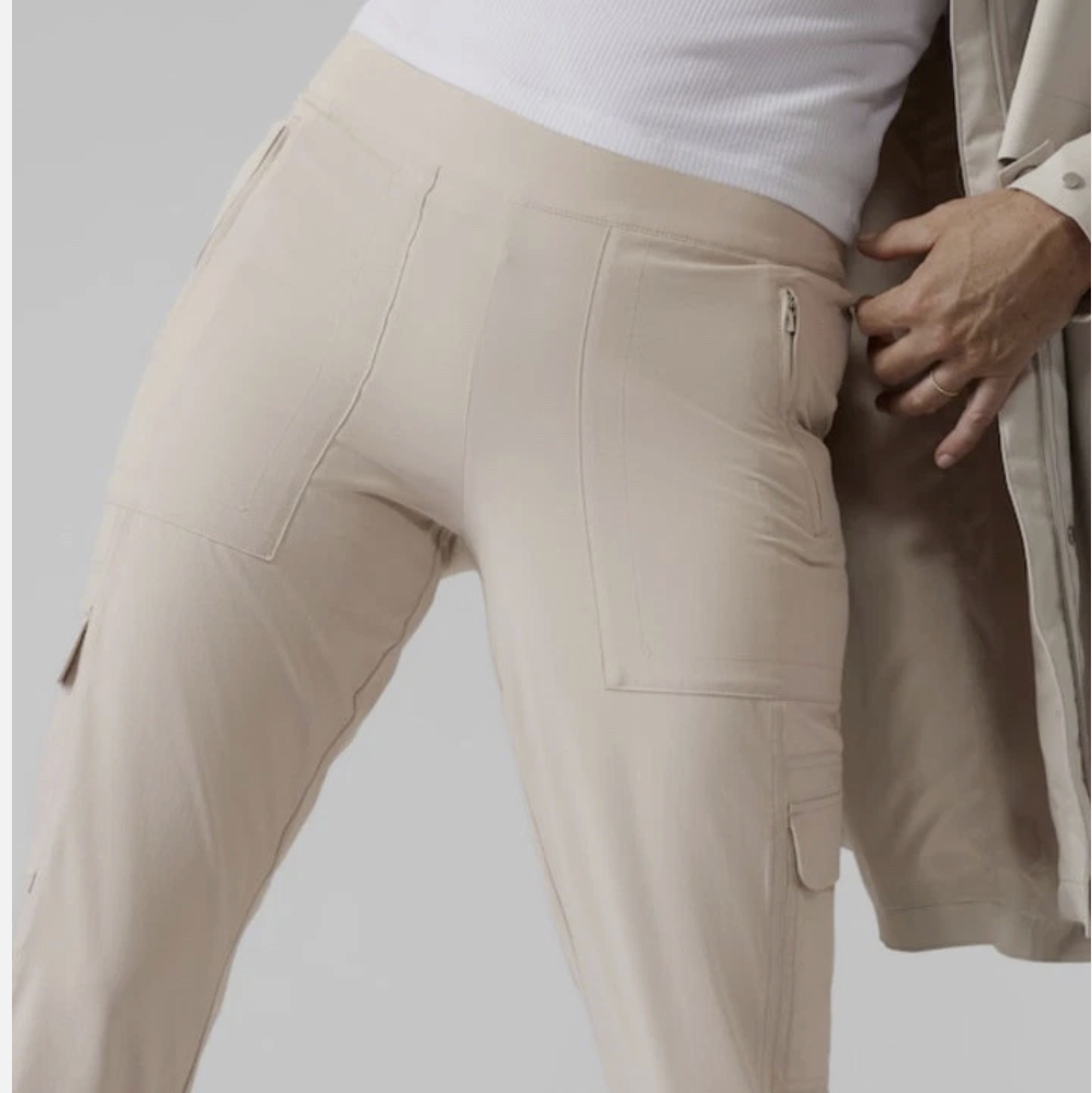 ATHLETA Chelsea Cargo Lined Pant Size 10