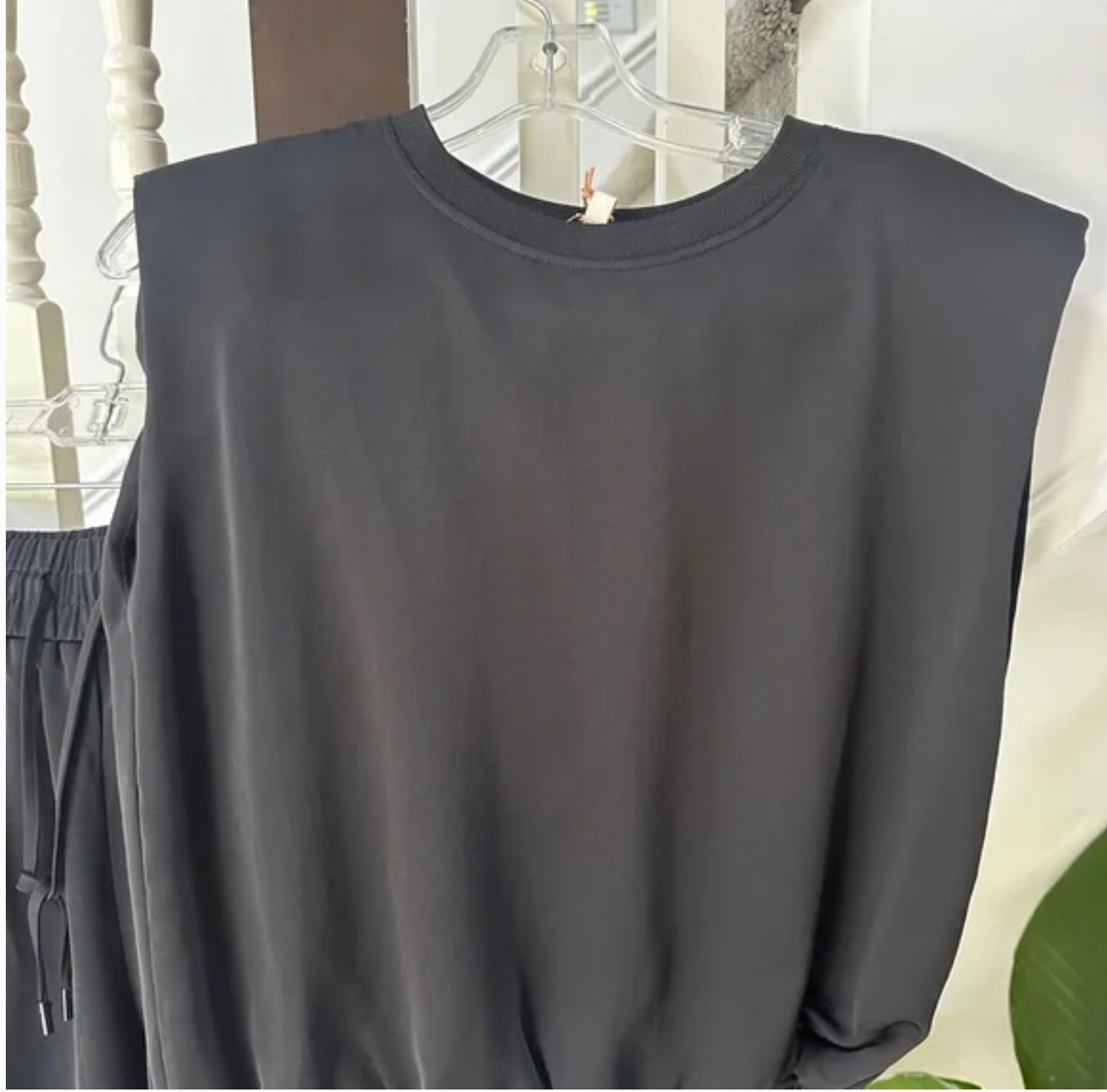 Skies Are Blue Black Satin Tank Size Small