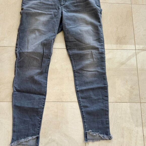 Joe’s Jeans Blondie Mid Rise Skinny Jean Gray Zoe Size 32