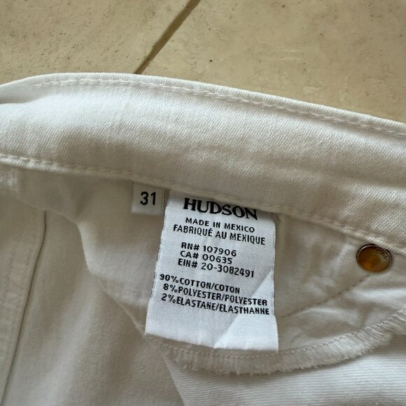 Hudson Amelia Cut Off Knee Jean Shorts Size 31