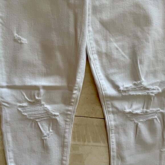 JOE'S JEANS "THE FLAWLESS ICON SKINNY ANKLE" Frayed Hem Jeans In "WHITE" Size 32